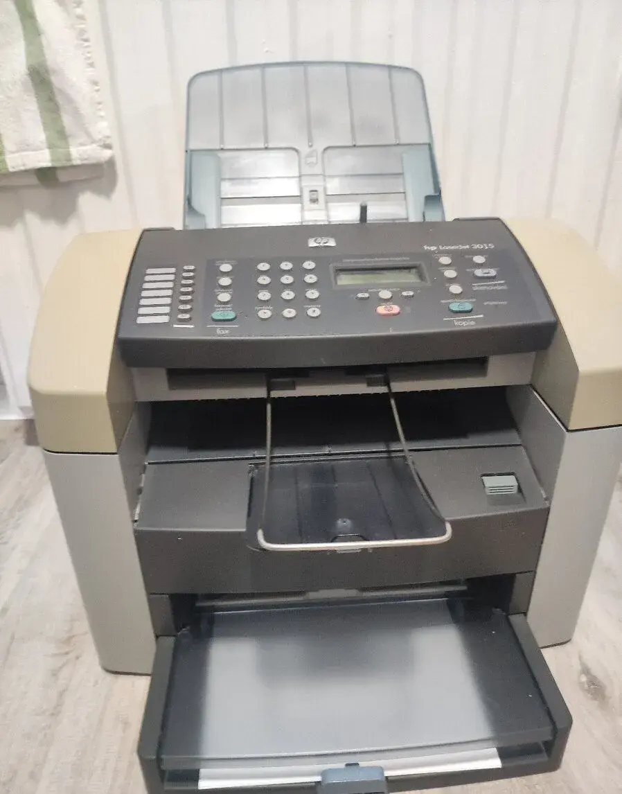 Tlačiareň HP LaserJet 3015