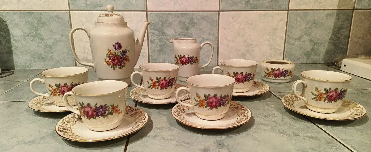 Porcelánová čajová súprava