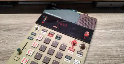 Teenage Engineering EP-1320 Medieval - sampler, stav