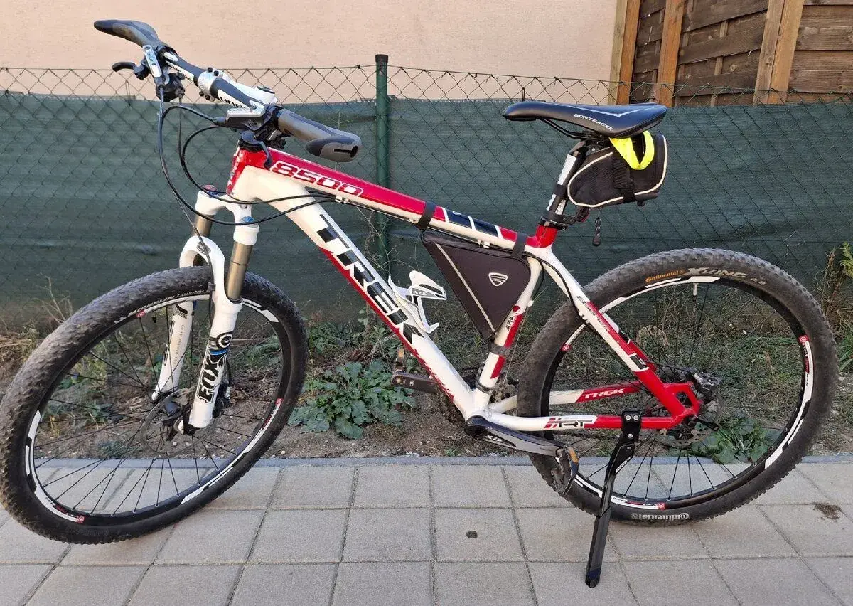 Horský bicykel značky Trek 8500