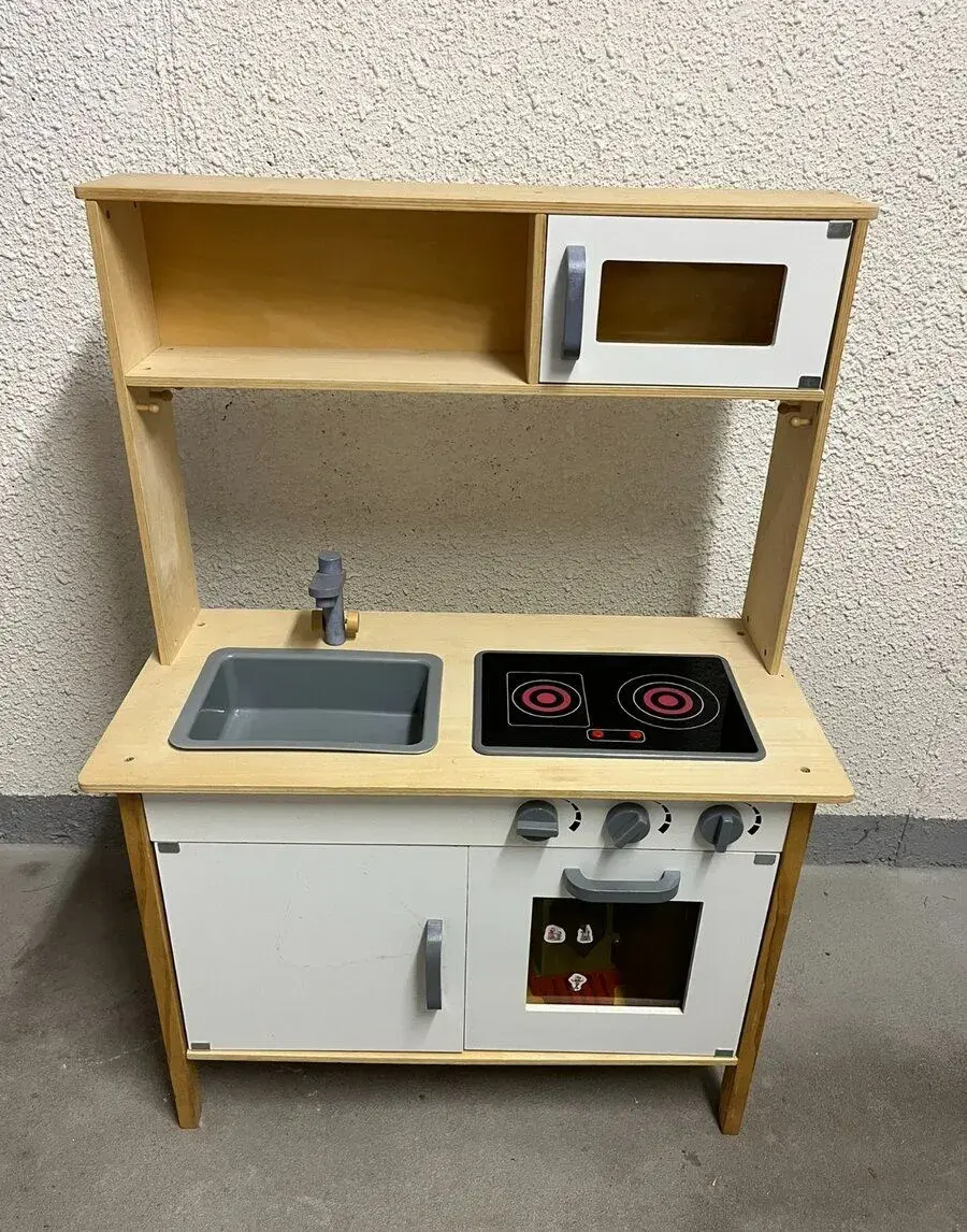 Detská kuchynka IKEA Duktig s príslušenstvom