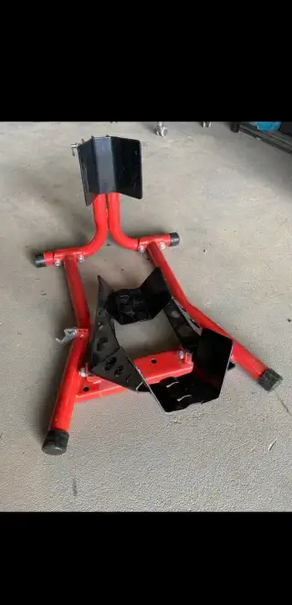 Stojan na motorku
