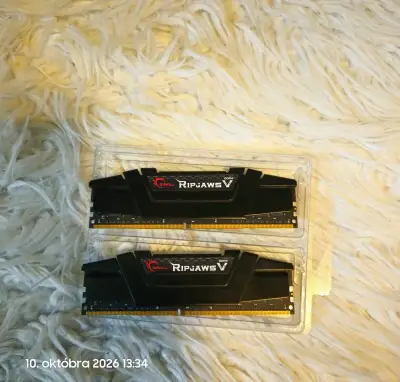 G.SKILL 16 GB KIT DDR4 3200 MHz CL16 Ripjaws V