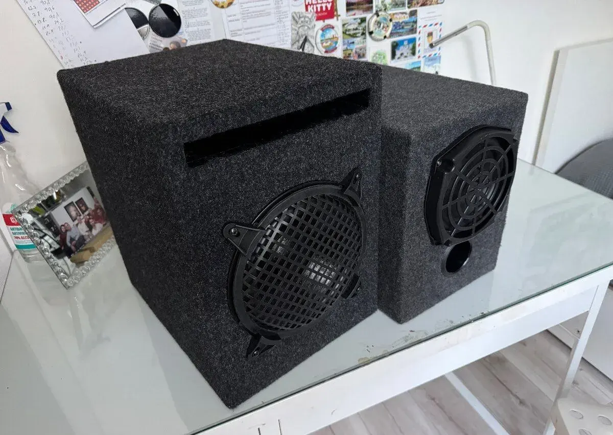 Hybridný subwoofer