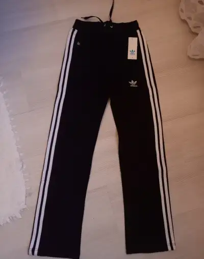 damske tepláky adidas,dlhe