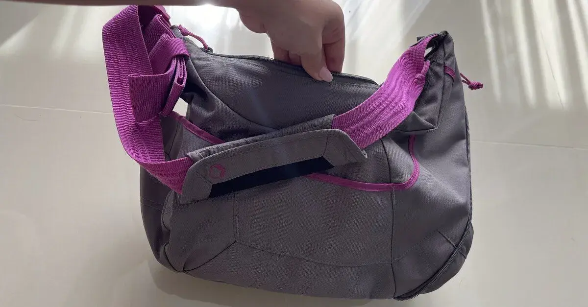 FOTOBATOH Lowepro Passport Sling II
