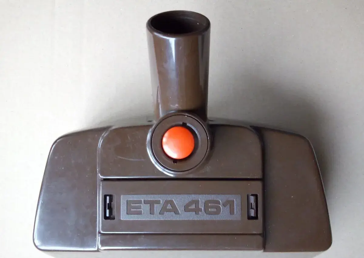 Šamponovacia hubica ETA 461, vyrobené v roku 1983