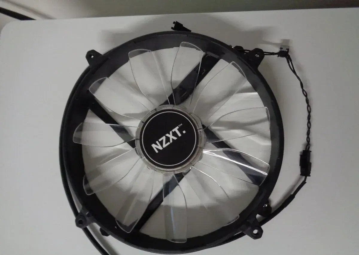 NZXT FZ 200mm