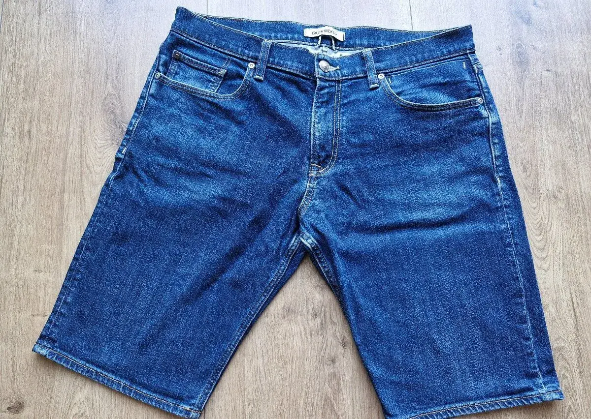 Pánske rifľové kraťasy Quiksilver – veľ. 36 (Regular Fit)