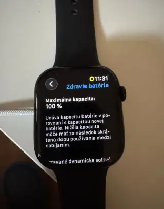 Apple Watch Series 10 vo veľkosti 46 mm
