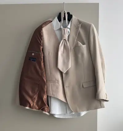Pánsky svadobný oblek (kompletný set)