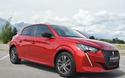 Peugeot 208 – 2022, 21 299 km