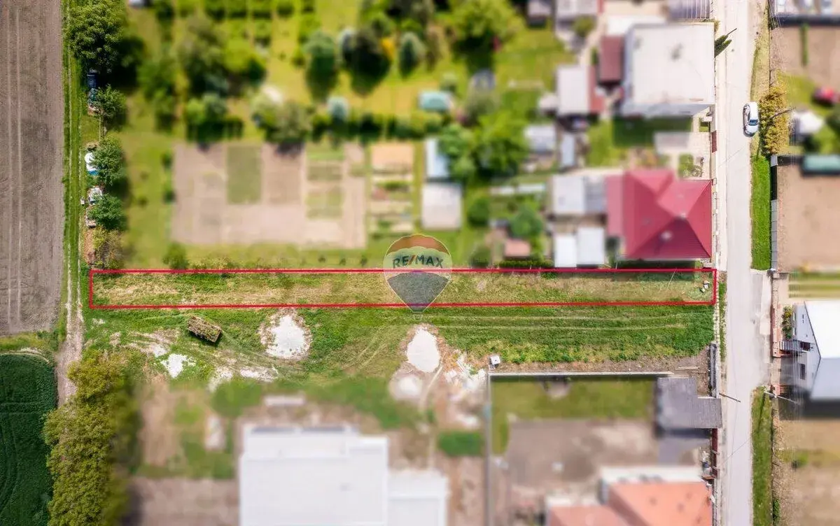 PREDAJ, Pozemok, 504 m2, Komoča, okr. Nové Zámky