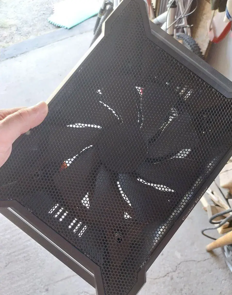 Chladiacu podložku Cooler Master Notepla X-SLIM 2