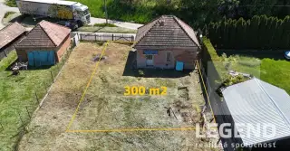 Menší rodinný dom Búč, pozemok 300 m2, elektrina, plyn
