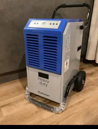 Na prenájom Odvlhčovač vzduchu Rohnson R9350 -51litrov/deň