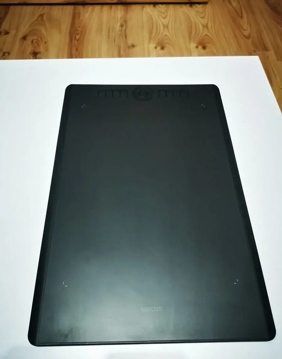 Wacom Intuos Pro PTH-860