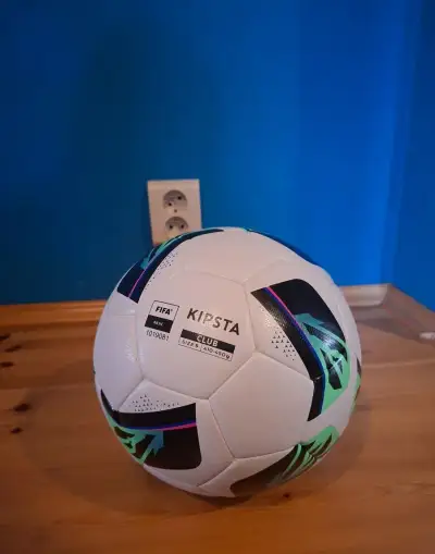 Futbalová lopta