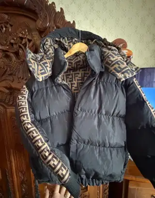 Fendi obojstranná zimná bunda