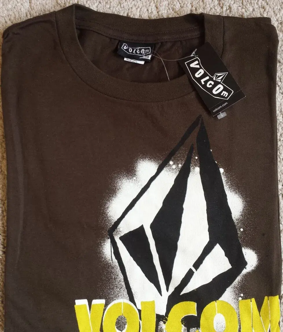 Tricko VOLCOM hnede, velkost S , uplne nove s visackami