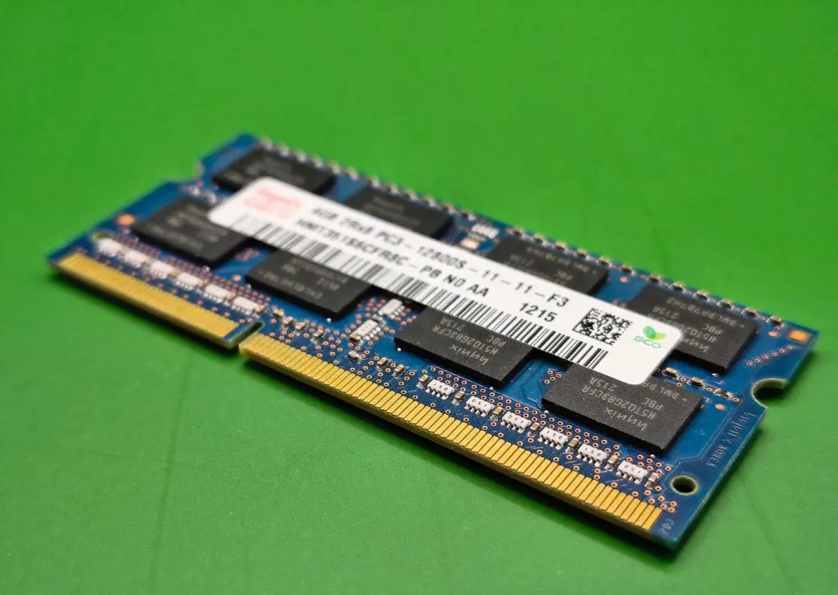 4 GB Hynix DDR3 SO-DIMM 1600 MHz PC3-12800S