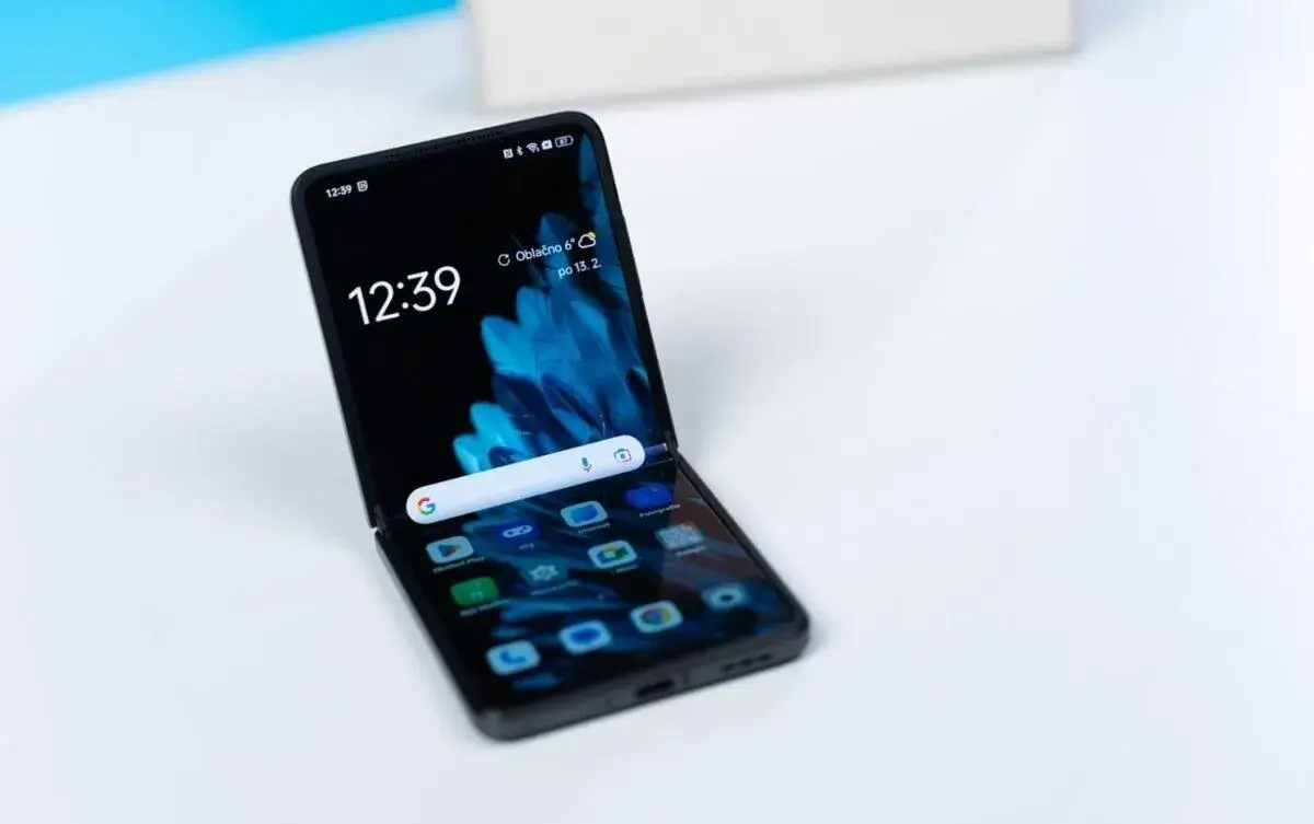 OPPO N2 FLIP