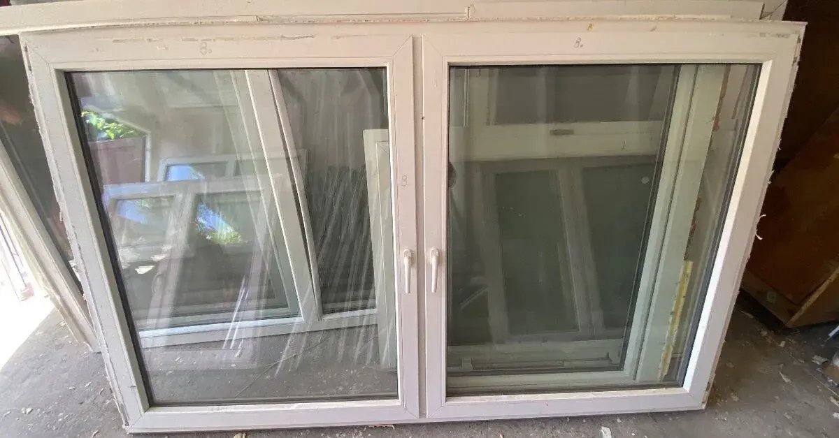 Plastove okna dvojkridlove