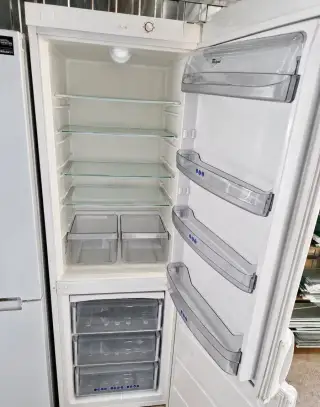 🔷️ Whirlpool ARC 187cm