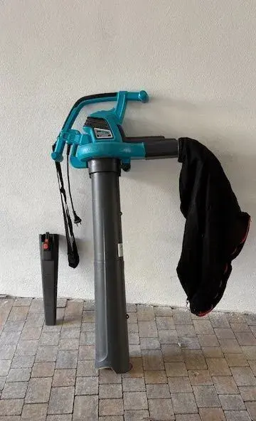 Vysávač lístia Gardena ErgoJet 3000 elektrický