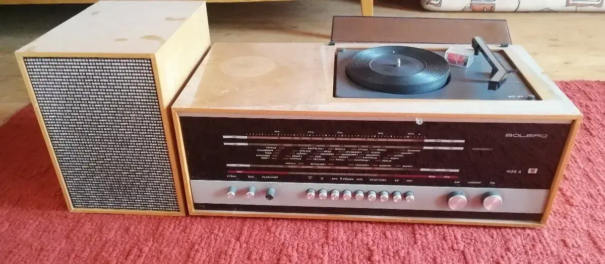 Radio s gramofonom