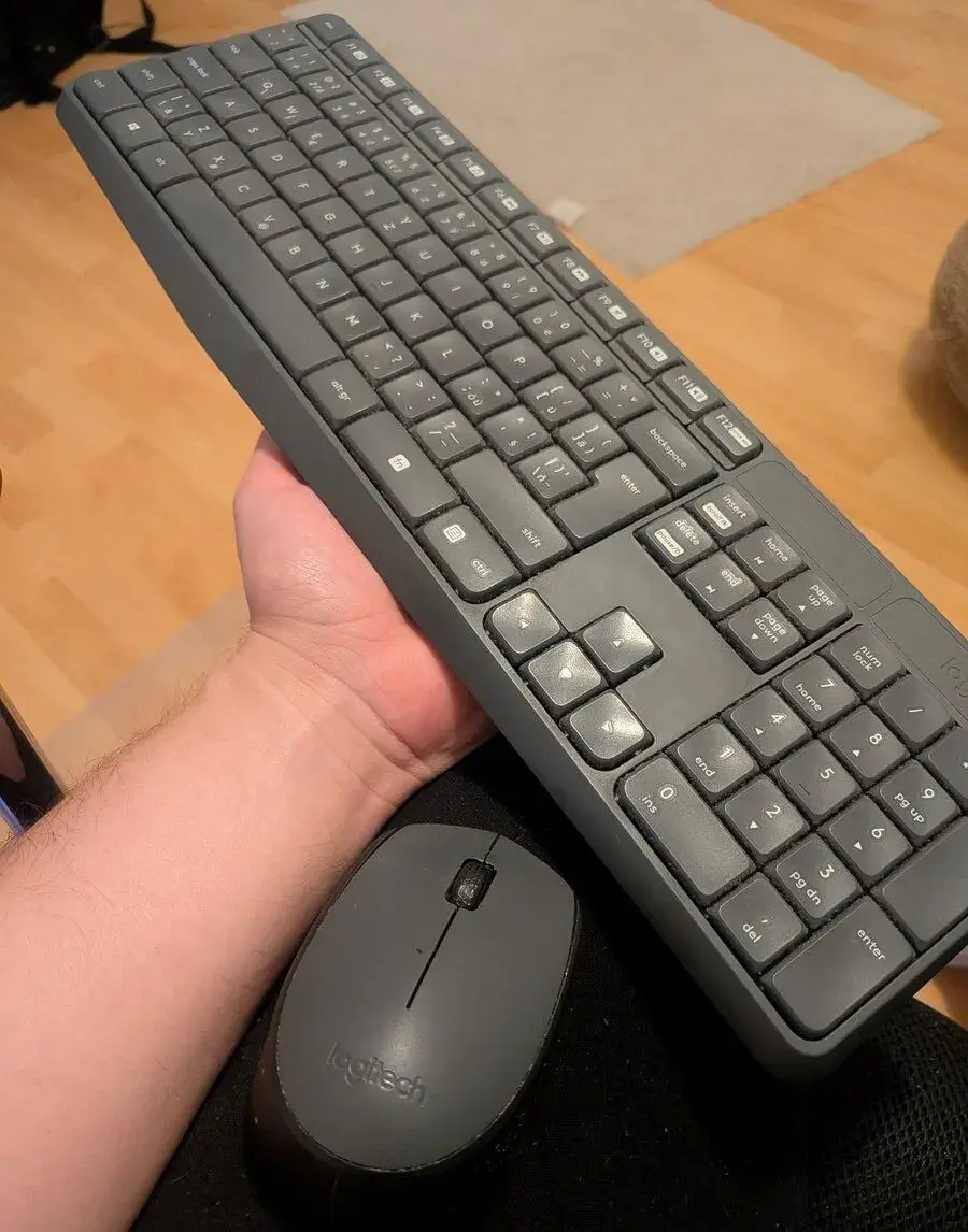 Bezdrôtový set klávesnica a myš Logitech MK235