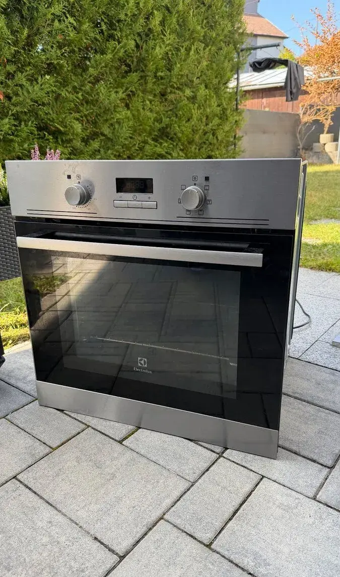 Vstavaná rúra Electrolux