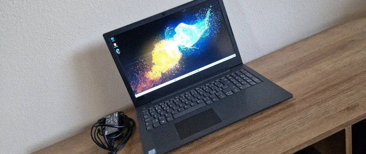 B0 SK/ENG Zaruka 15.6" Core i5 12GB RAM 384GB NVMe SSD Wind