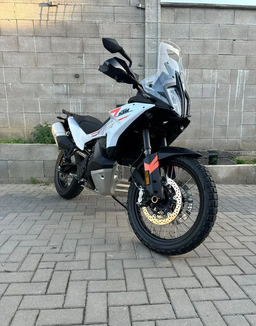 KTM 790 Adventure 2023, 1 741 km, odpočet DPH