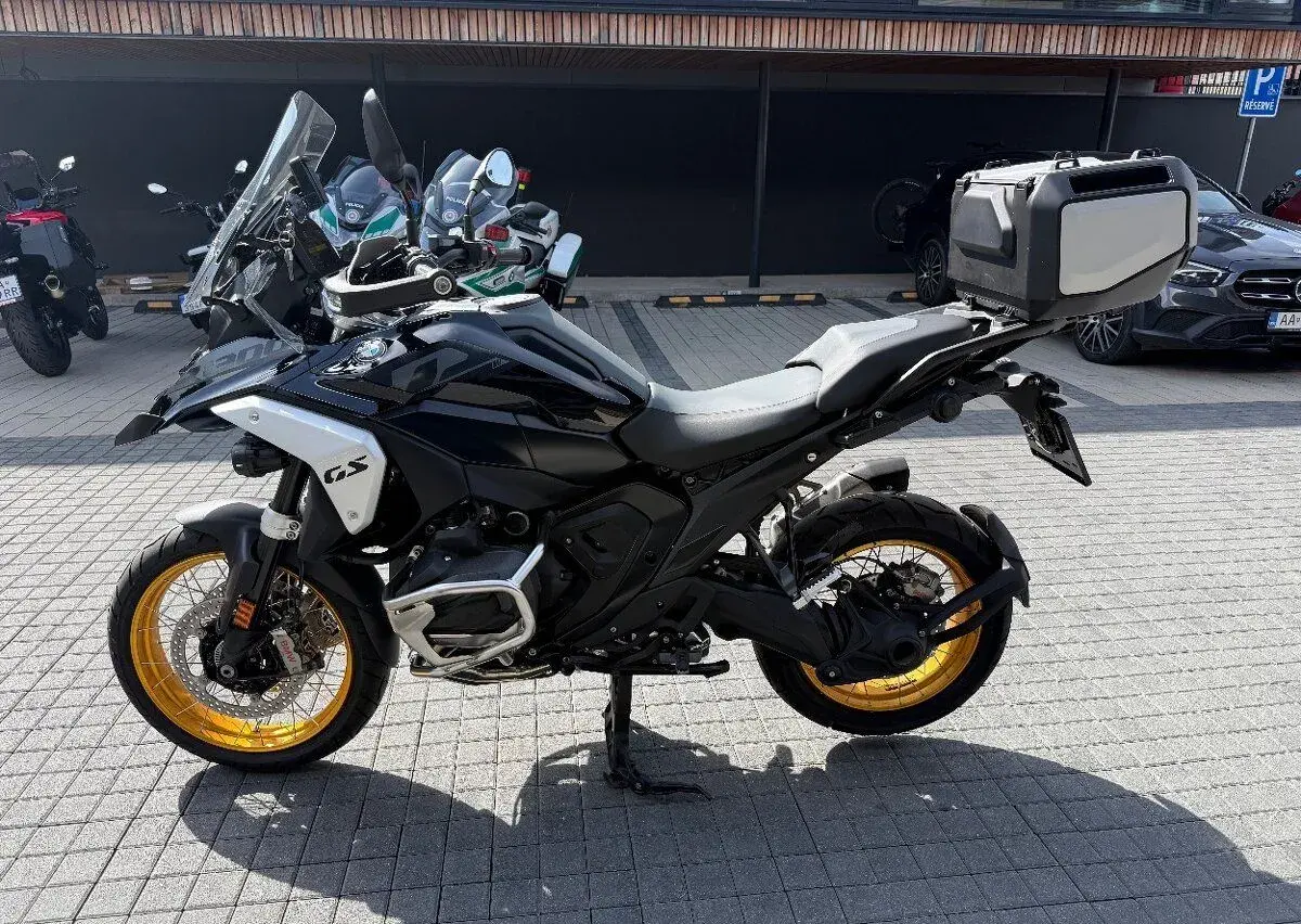 BMW R 1300 GS, Triple Black, oil inclusive+ zaruka