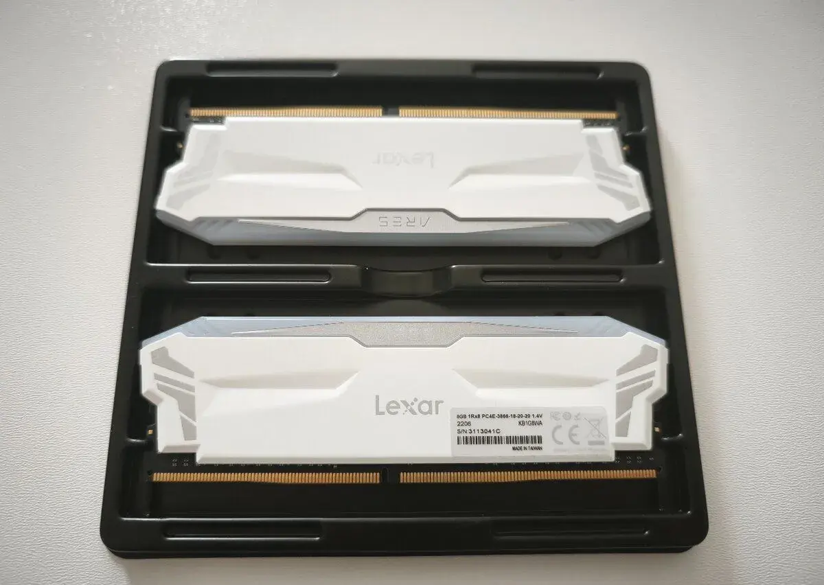 Lexar ARES RGB DDR4 16GB KIT (2x8) 3866MHz CL18 v záruke