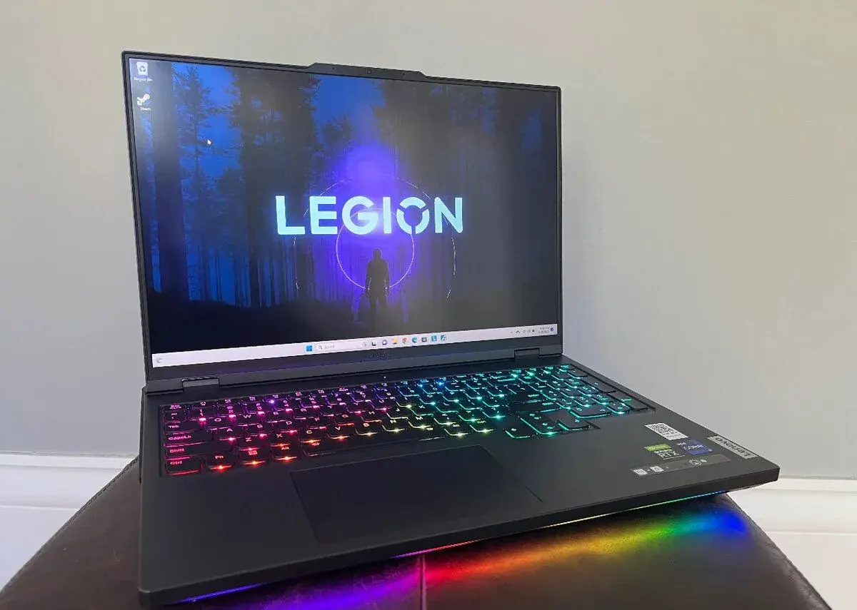 LENOVO Legion PRO 7:Ultra 9 275HX,64GB,SSD 1TB,RTX5070Ti
