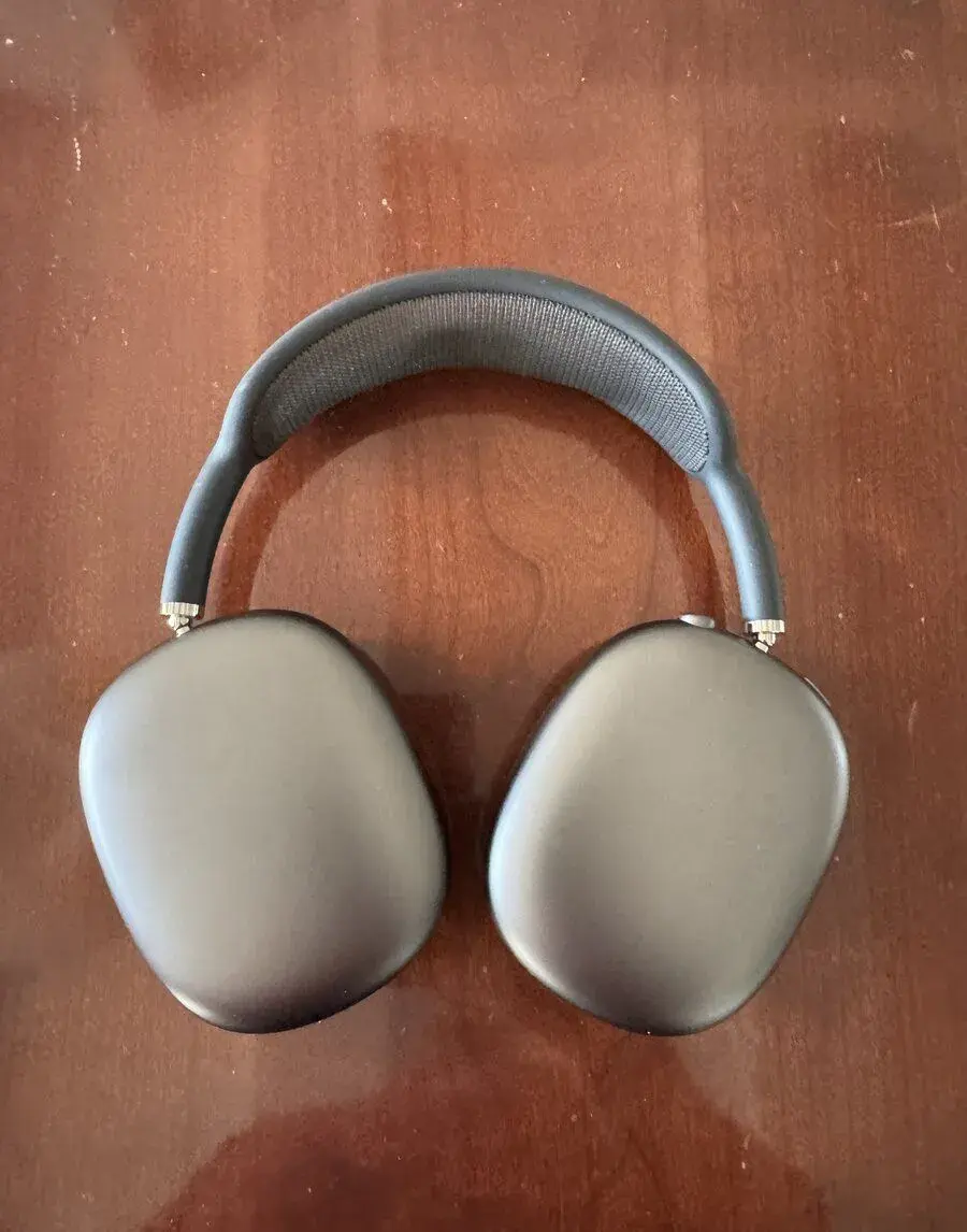 Apple AirPods Max – originálne + Smart Case – 200 €