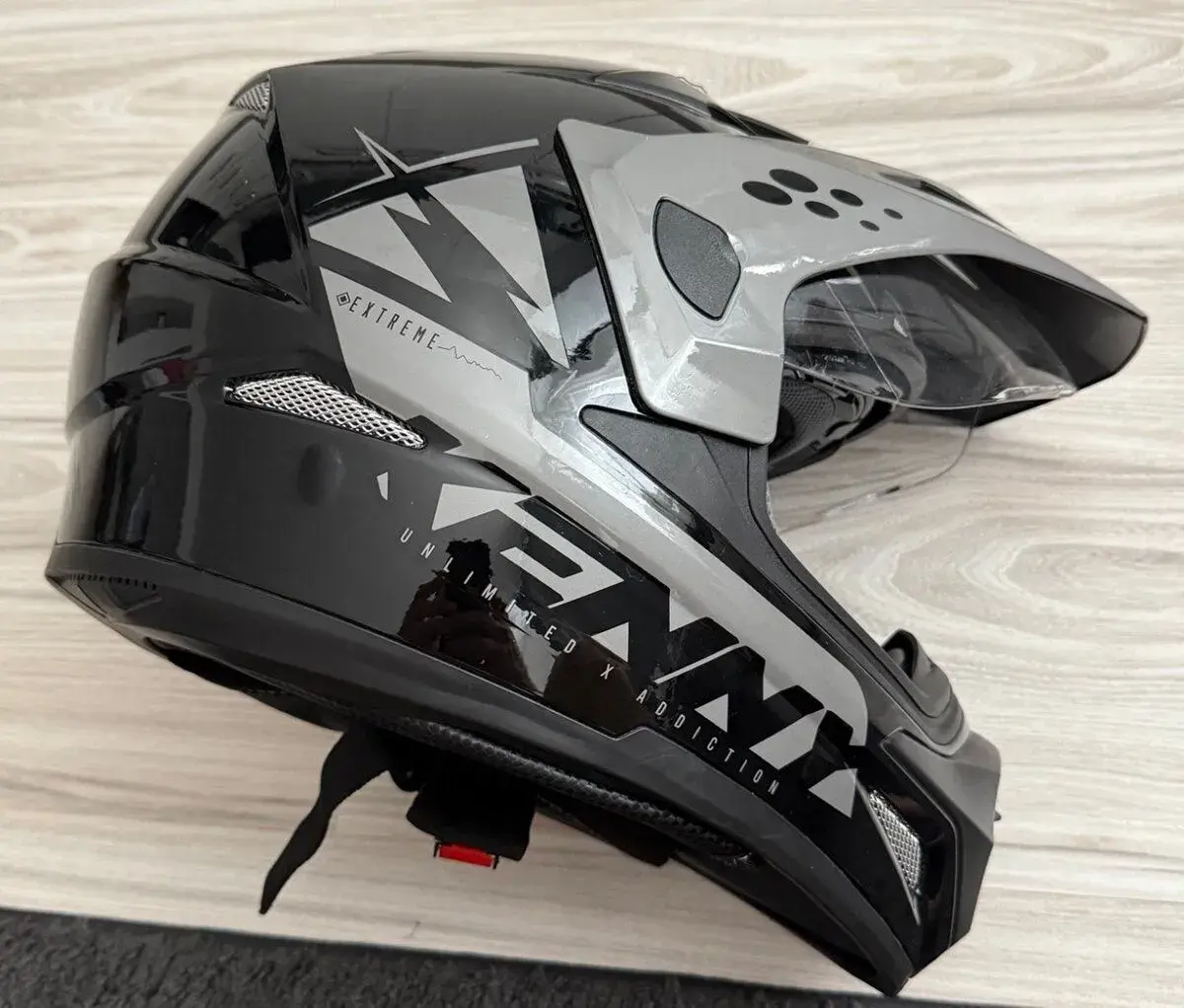 KENNY Extreme black prilba