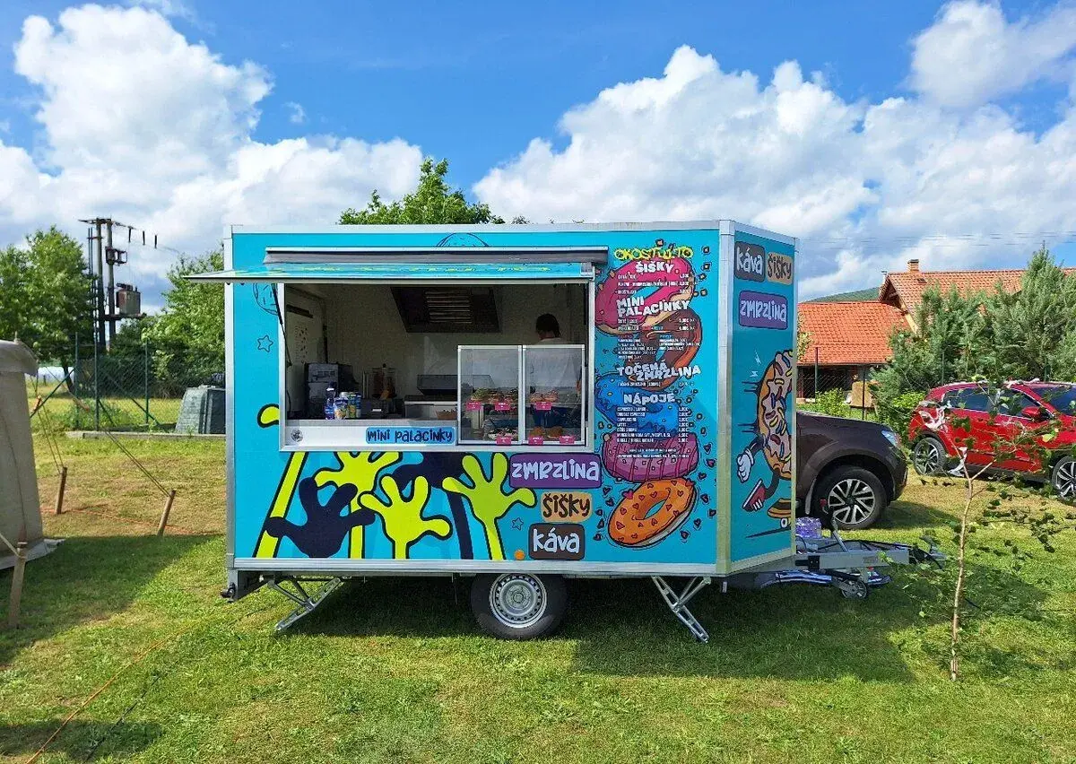 FOODTRUCK / POJAZDNÝ BUFET / PREDAJNÝ STÁNOK – AKO NOVÝ