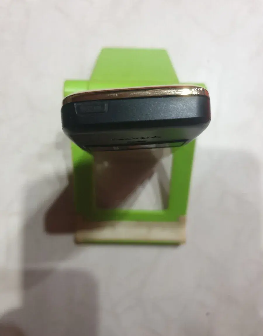 Nokia e51