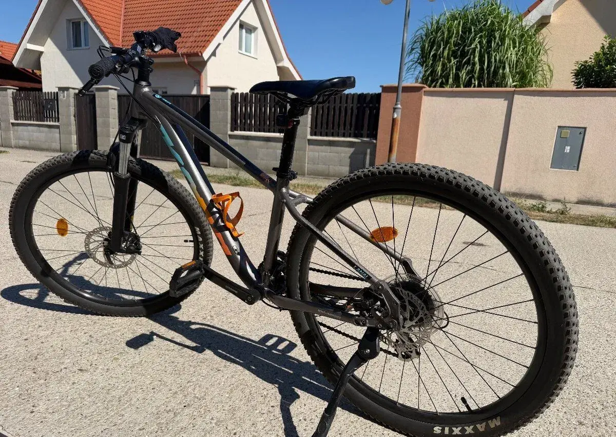 Horsky bicykel KONA Lana I GREY 2023 - “S"