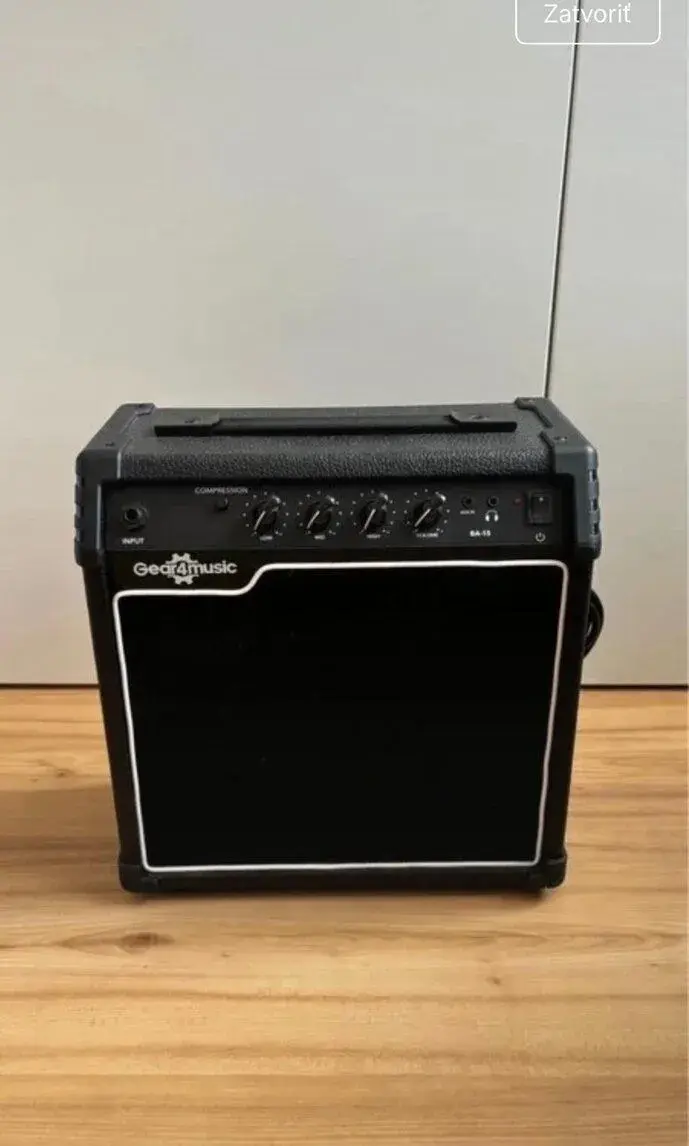 Gear4Music zosilňovač