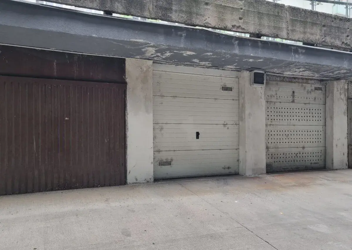 Prenajmem garáž Bratislava Ďatelinová pri Retre