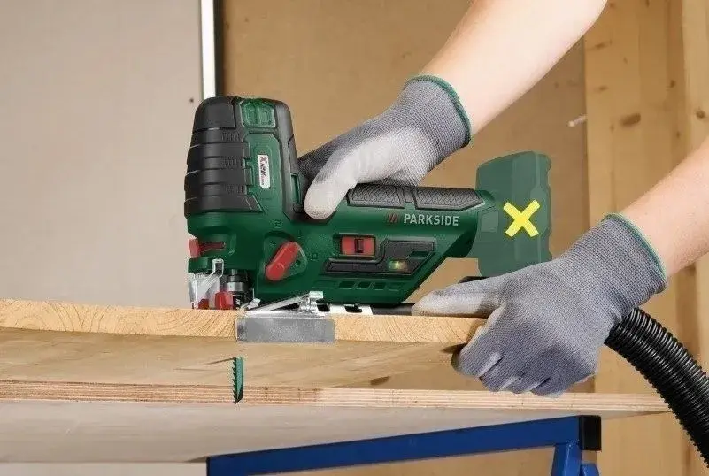 PARKSIDE® Aku priamočiara píla 12 V PSTKA 12