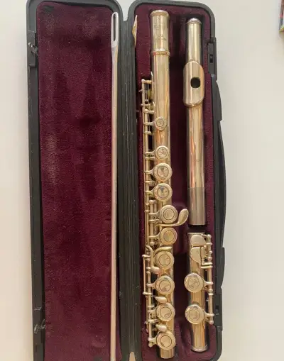 Priečna flauta Yamaha YFL 211