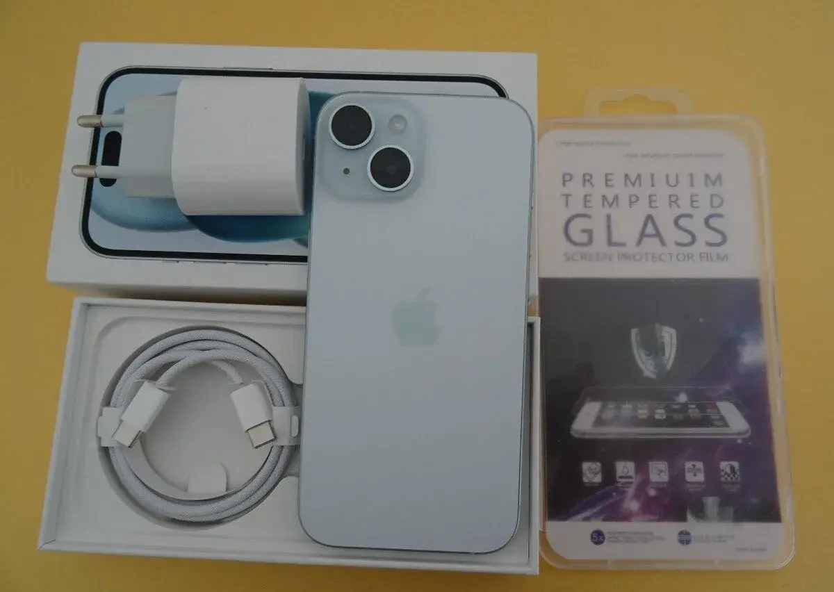 iPhone 15 128GB BLUE - ZÁRUKA 1 ROK - 100% BATERIA