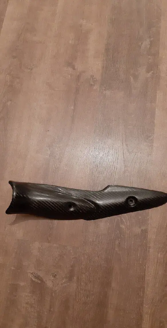 Na kawasaki z 900 kryt na vyfuk carbon