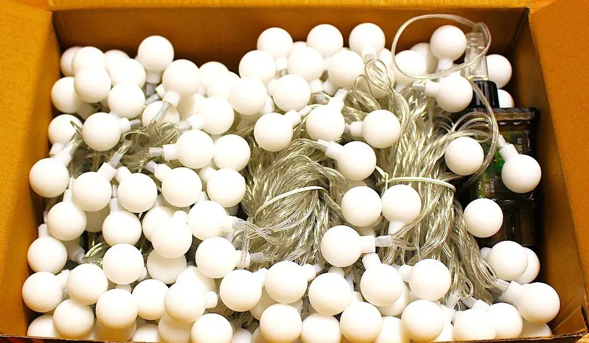 LED svetelná reťaz (300 LED)