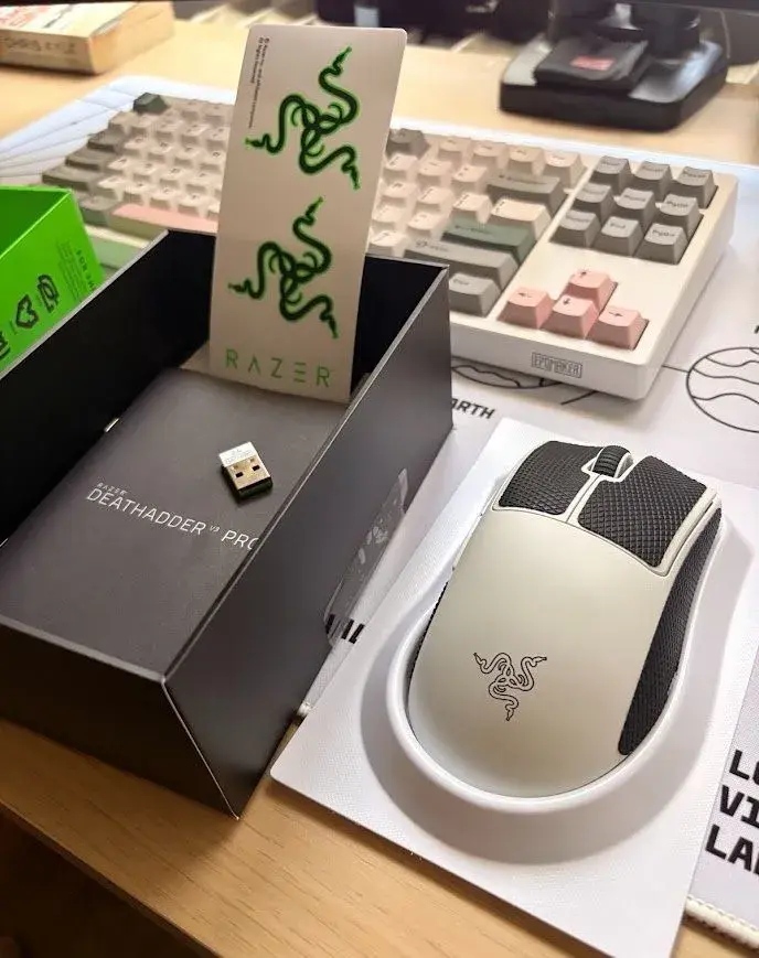 Razer DeathAdder V3 Pro - White/Biely